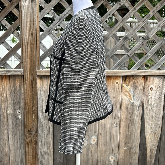 Gorgeous Jones New York Open Front Blazer Size 10 - Picture 6 of 9